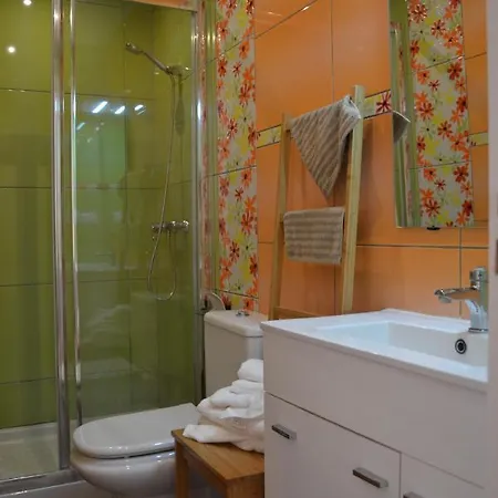 Lovely Studio Flat In 200m From The Beach. شقة